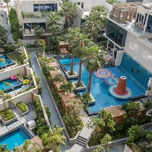 https://maisonprive-holiday-homes-the-five-palm-residences.dubaihotelsoffers.com