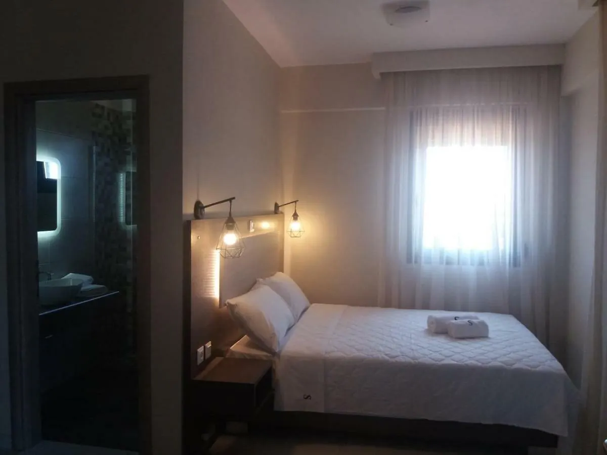 Sinodinos Deluxe Apartments Afytos